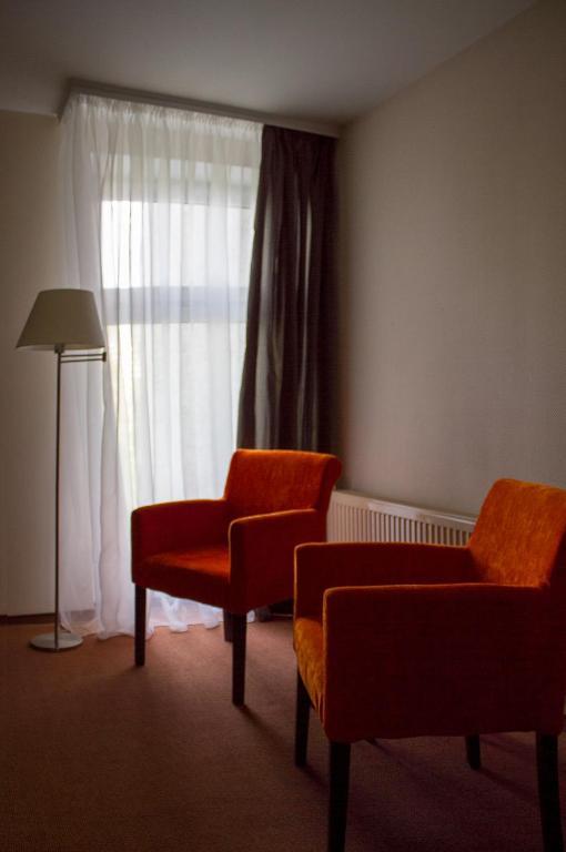 Hotel Mirniy Resort Odessa Phòng bức ảnh