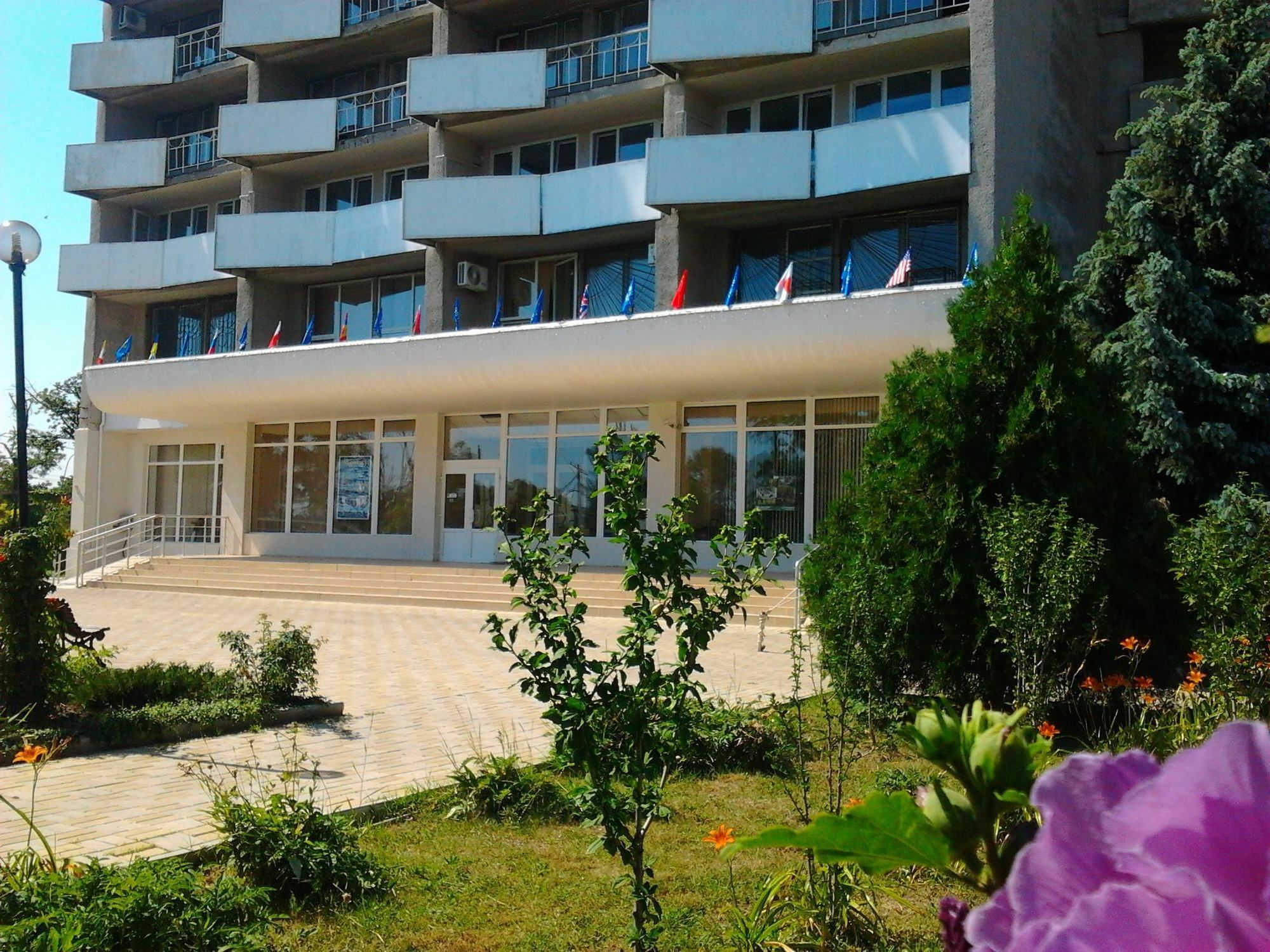 Hotel Mirniy Resort Odessa Ngoại thất bức ảnh